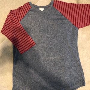 LulaRoe Randy Tee - L (blue/burgundy)